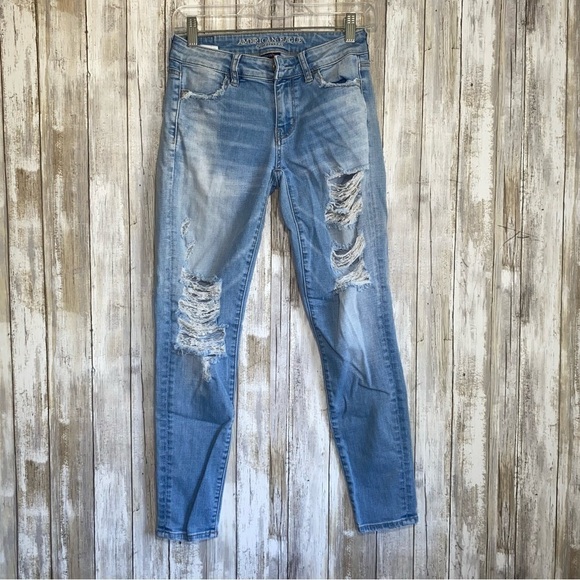 American Eagle Super Stretch X Light Wash Distressed Jeggings Short - Picture 1 of 10